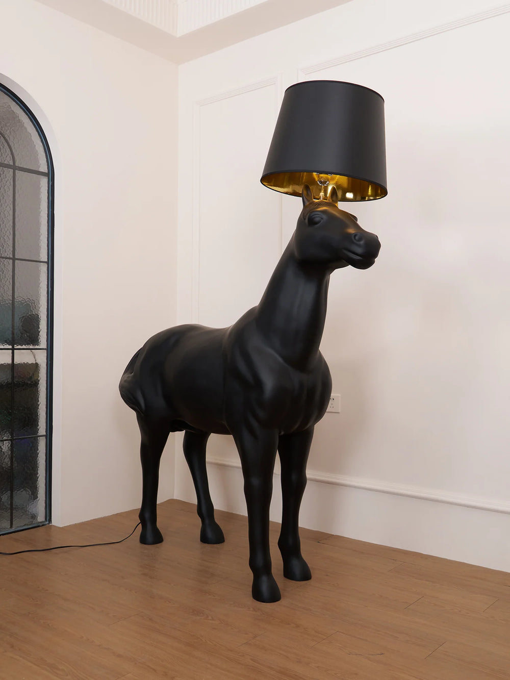 EQUINE Majesty Floor Lamp