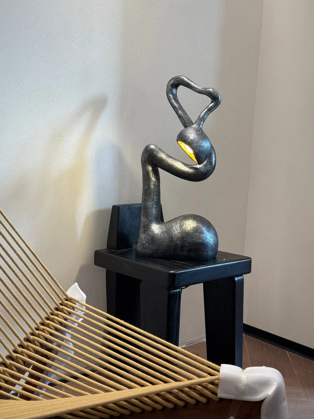 MYRRH Sculpture Table Lamp