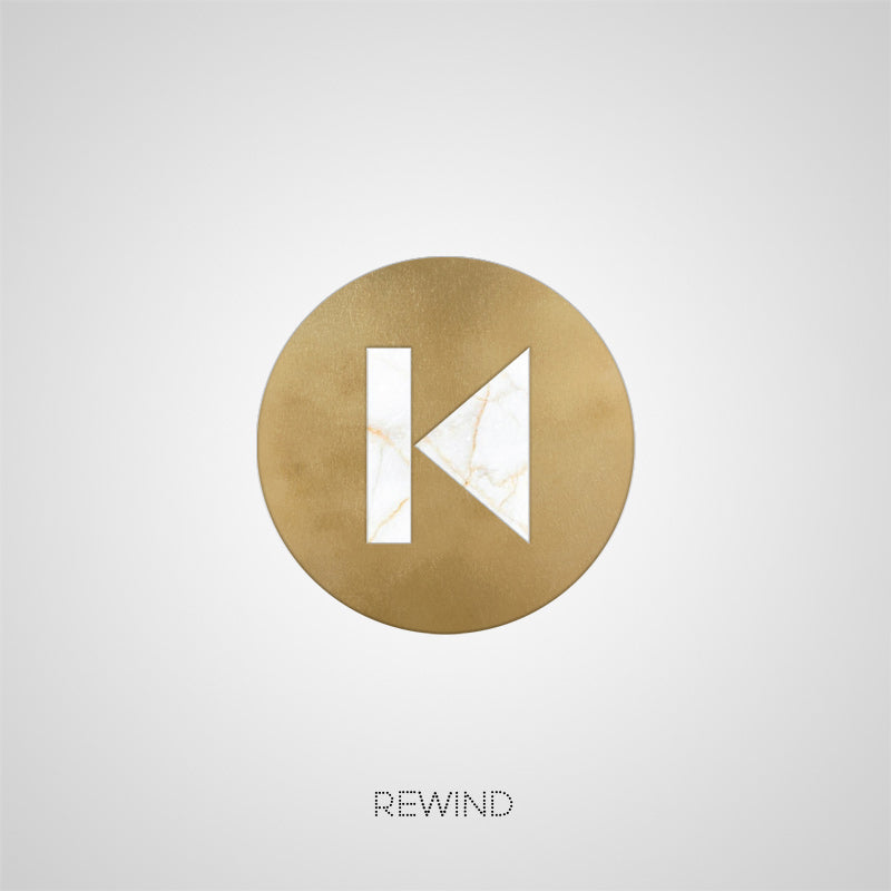 BUTTON PLAY Wall light fixture