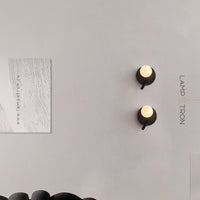 ELVIN B Wall light fixture