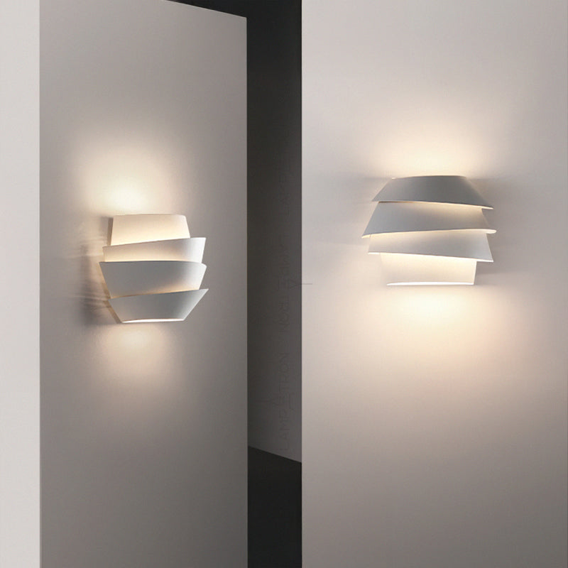 GWYN WALL Wall light fixture