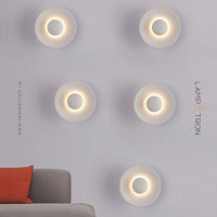 MEKHI Wall light fixture