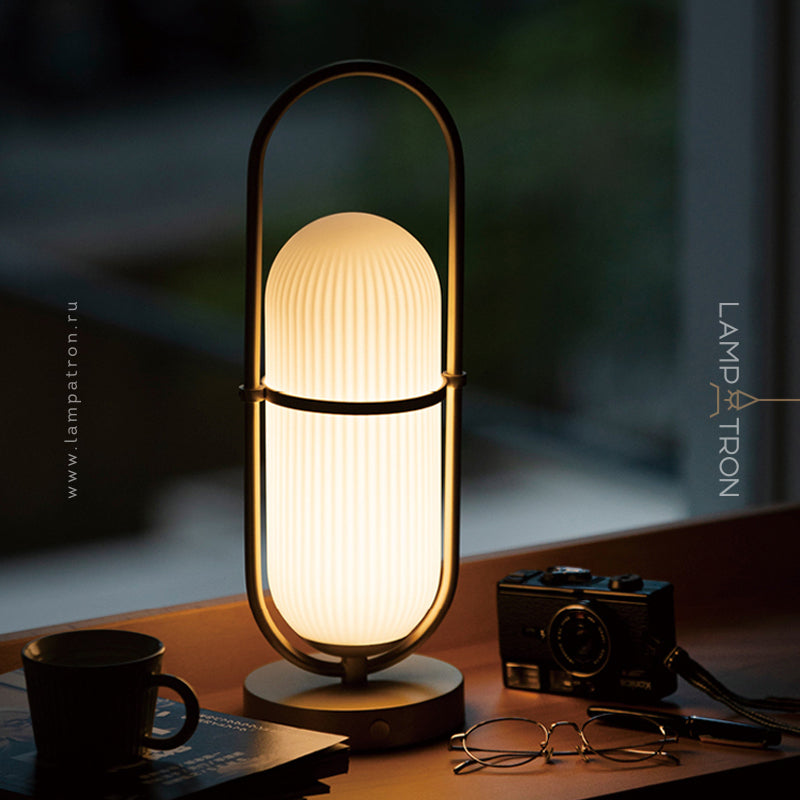 TROTTE TAB Desk lamp